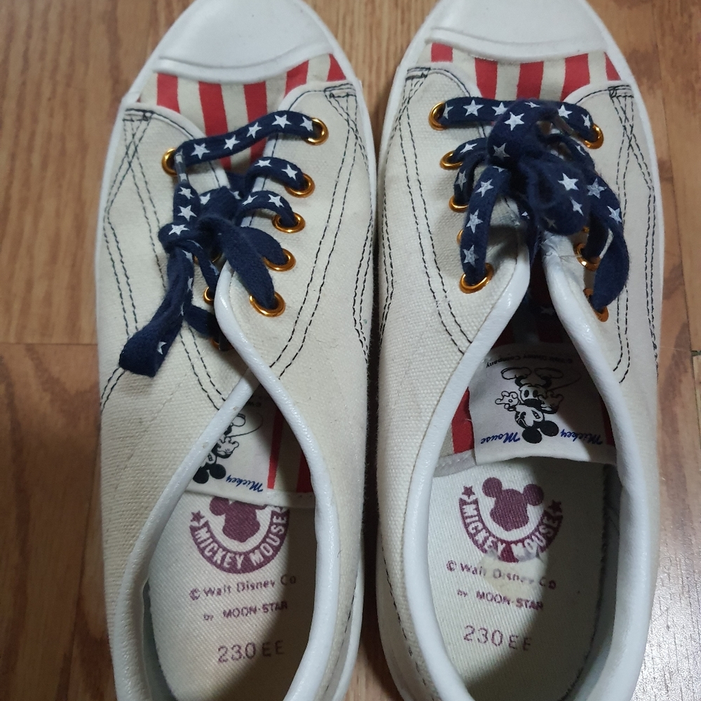 Mickey Mouse sneakers